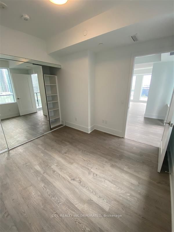 470 Front Street W #1706