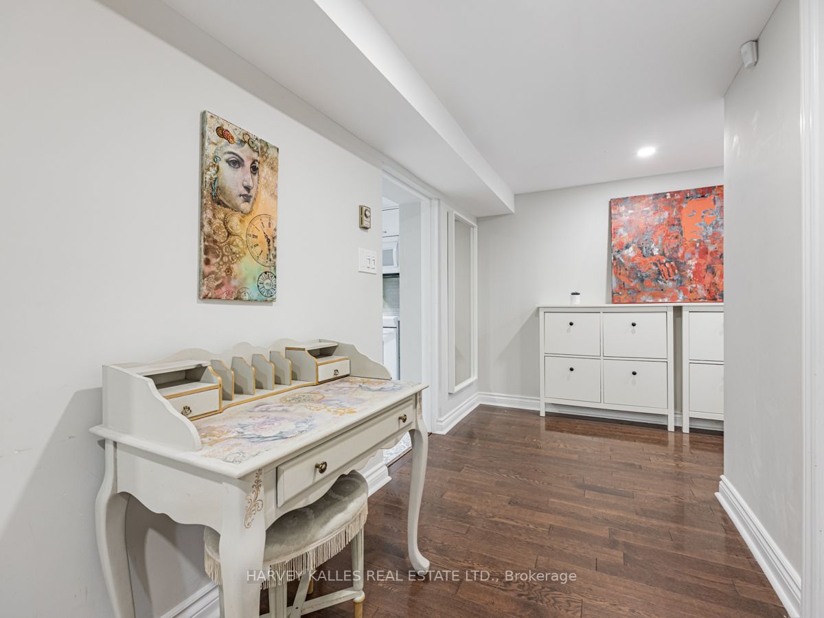 12 Armour Blvd, #Lower