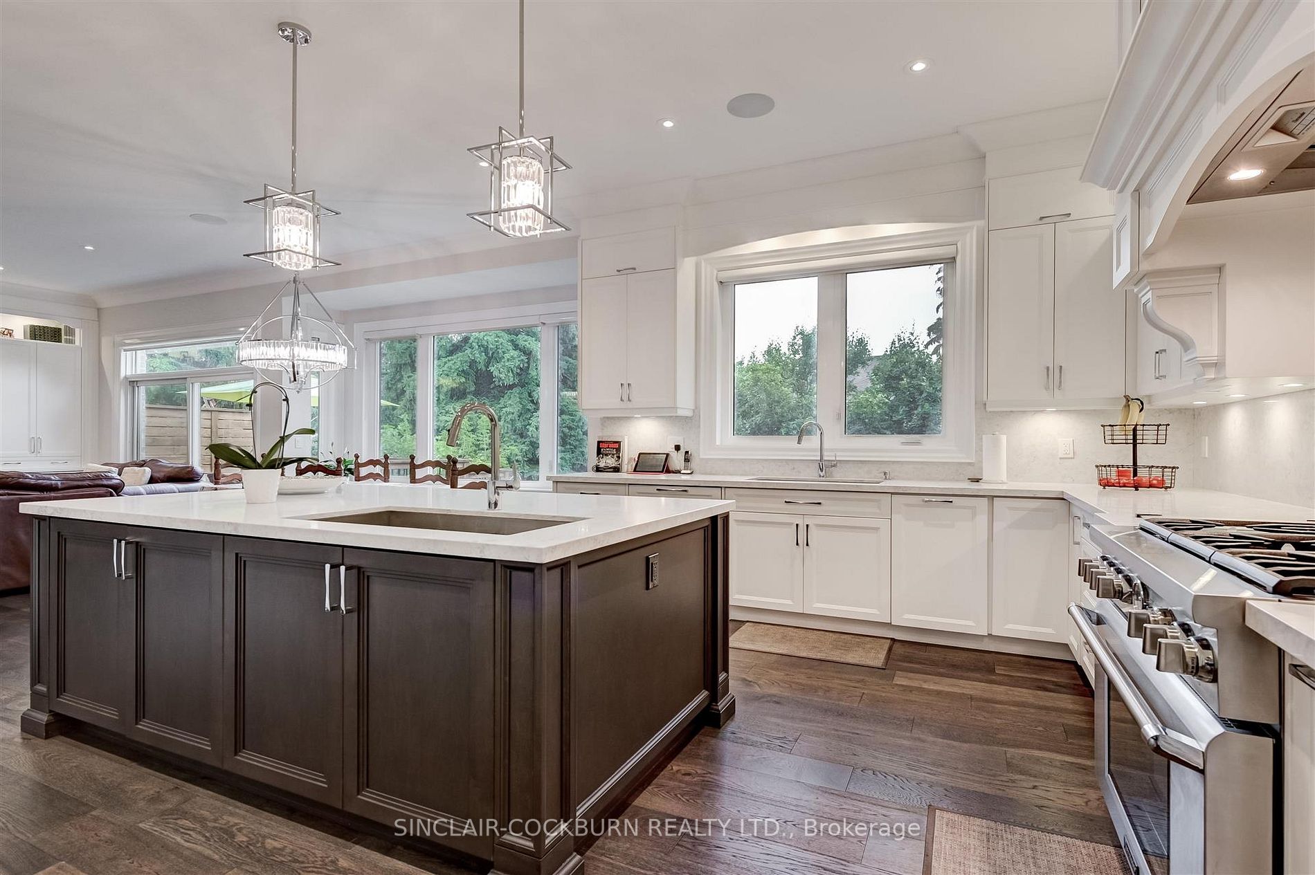 45 Wedgewood Dr