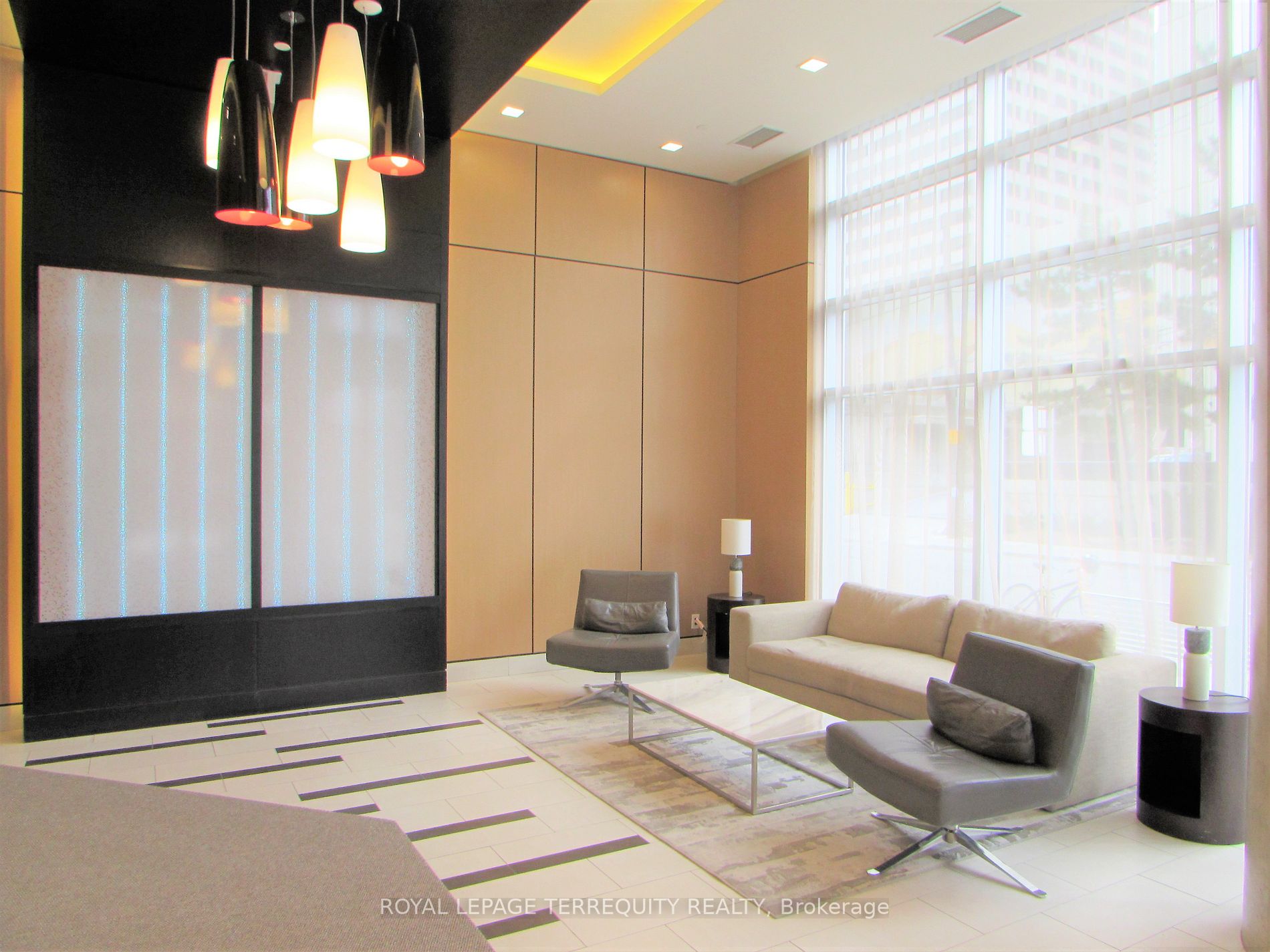 58 Orchard View Blvd, #507