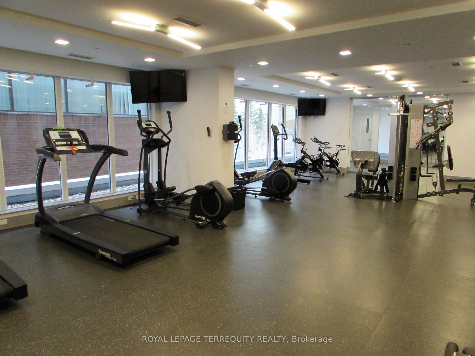 58 Orchard View Blvd, #507