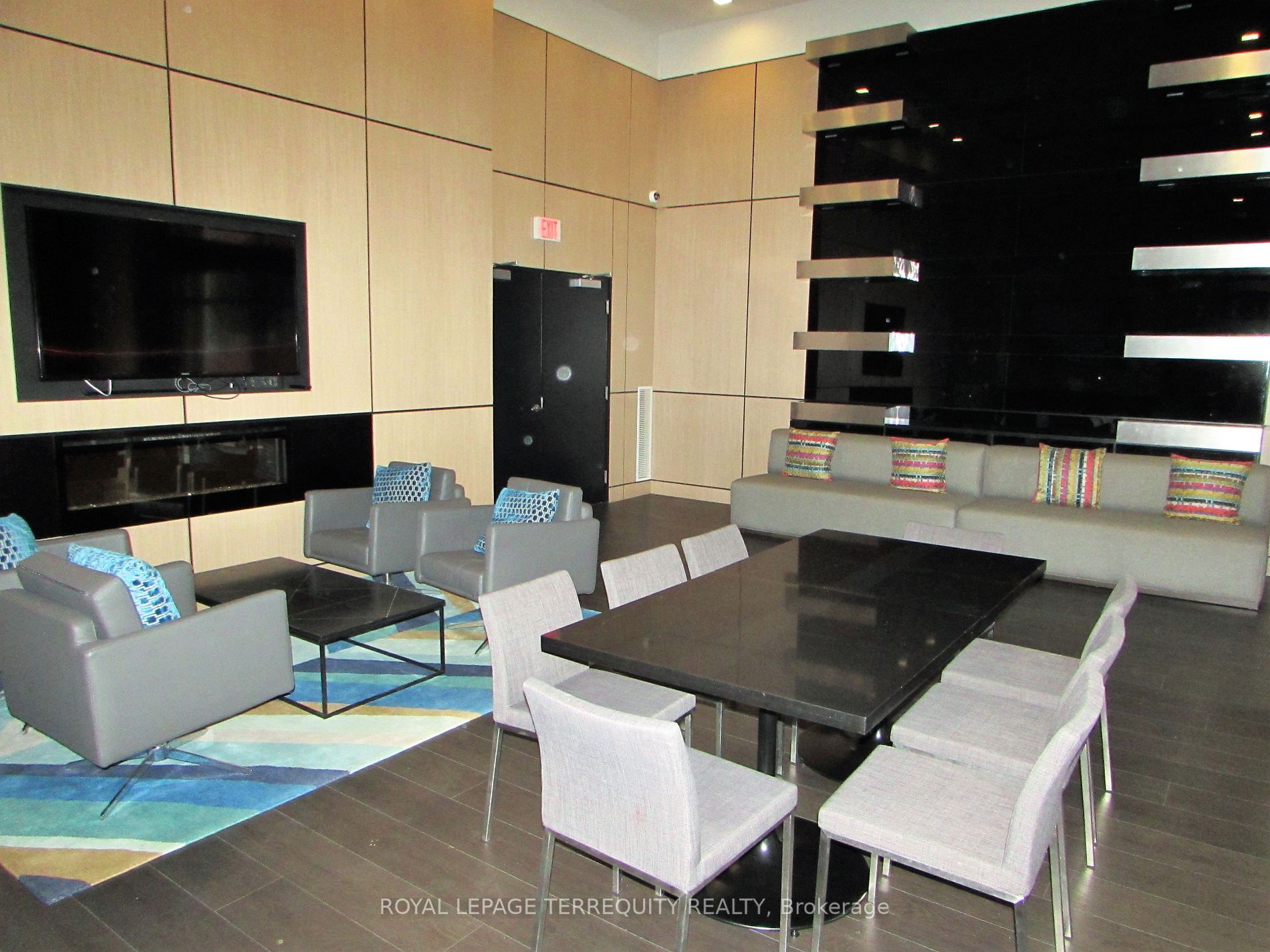 58 Orchard View Blvd, #507