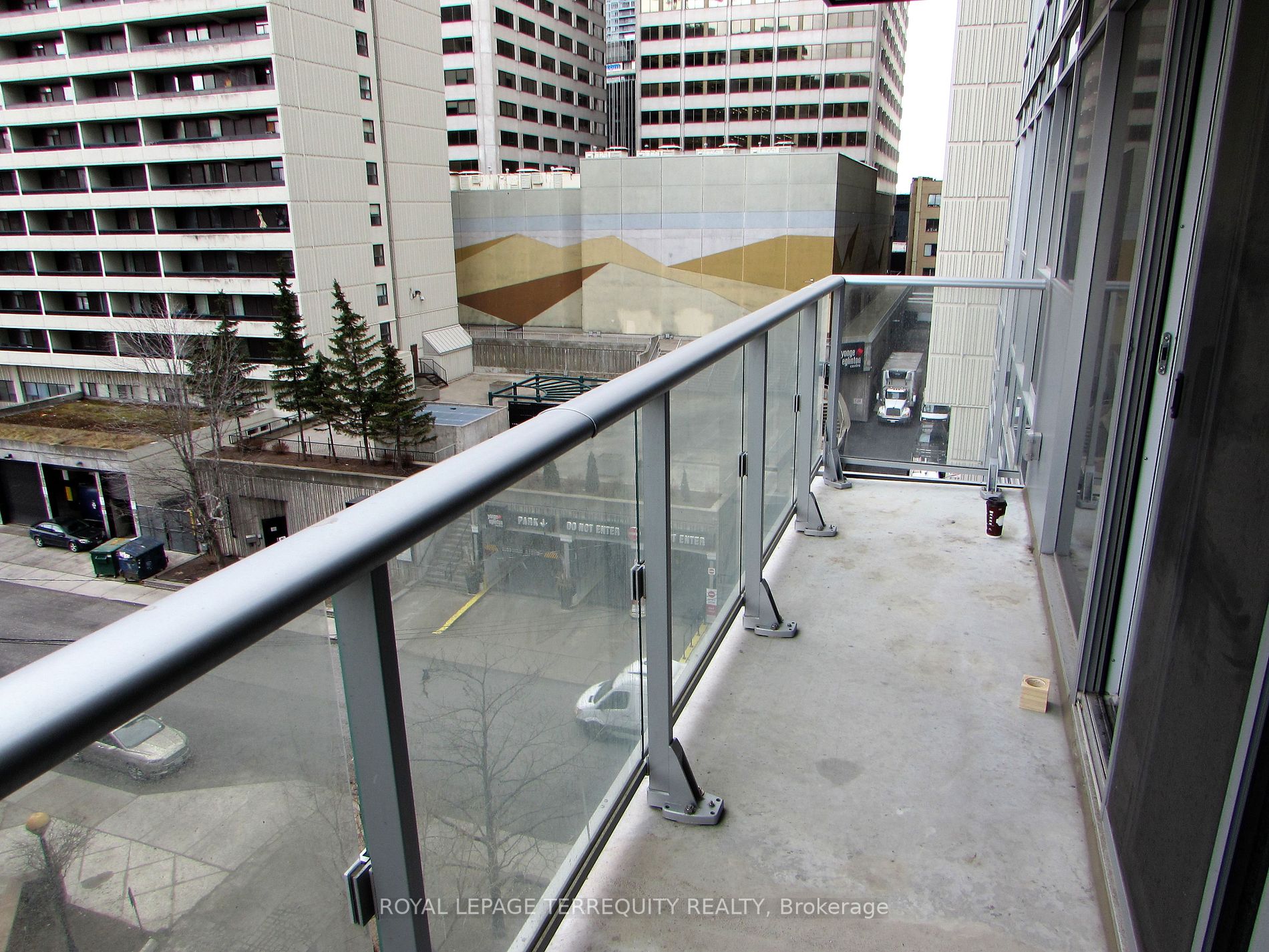 58 Orchard View Blvd, #507