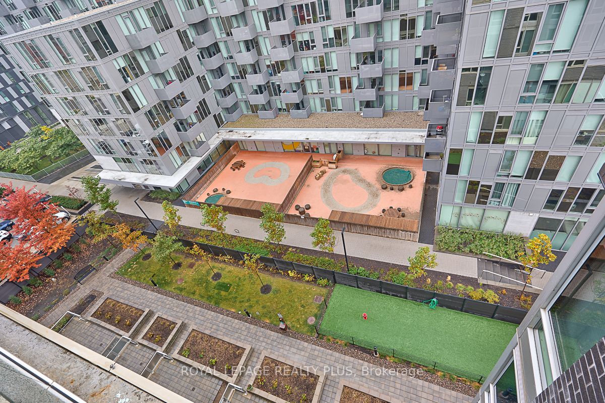 565 Wilson Ave, #W707