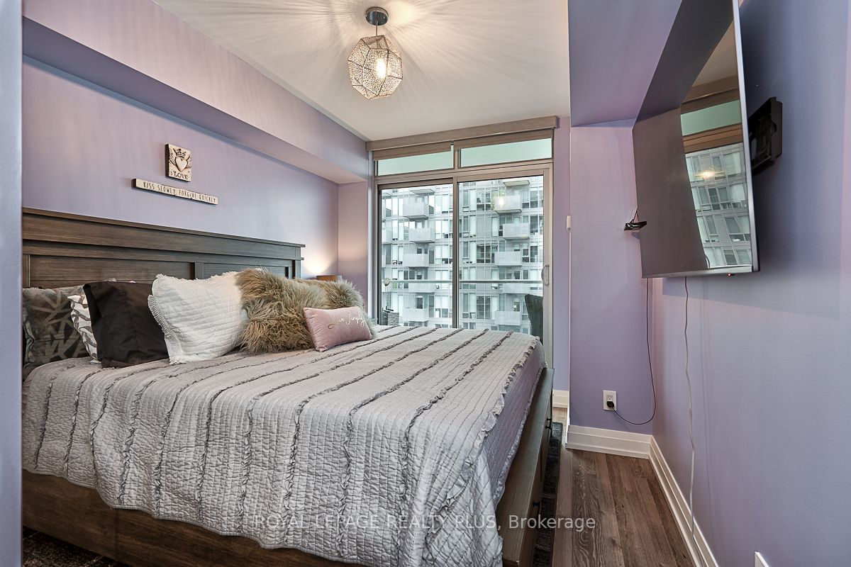 565 Wilson Ave, #W707