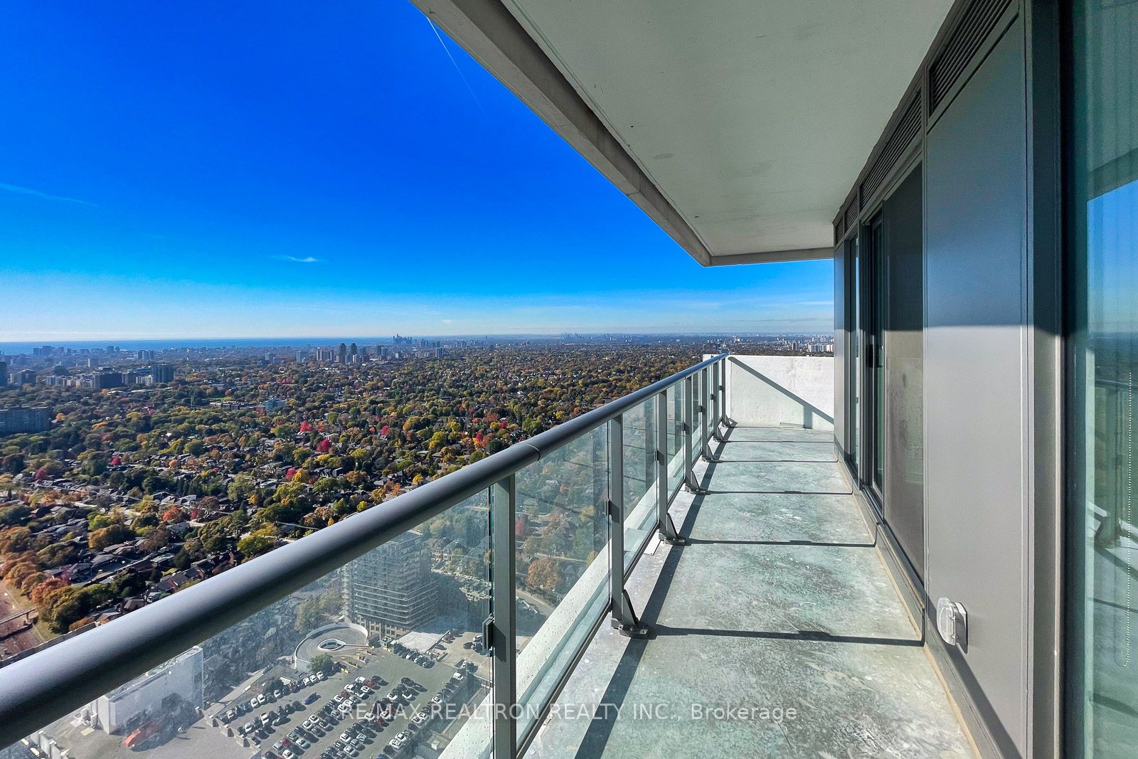2221 Yonge St, #5008