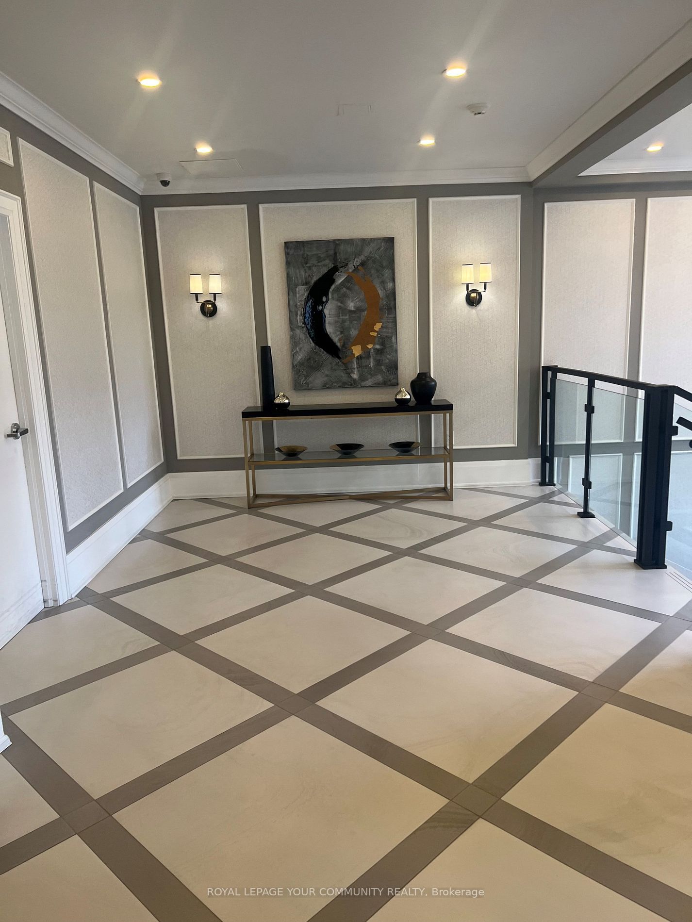 5444 Yonge St, #205A