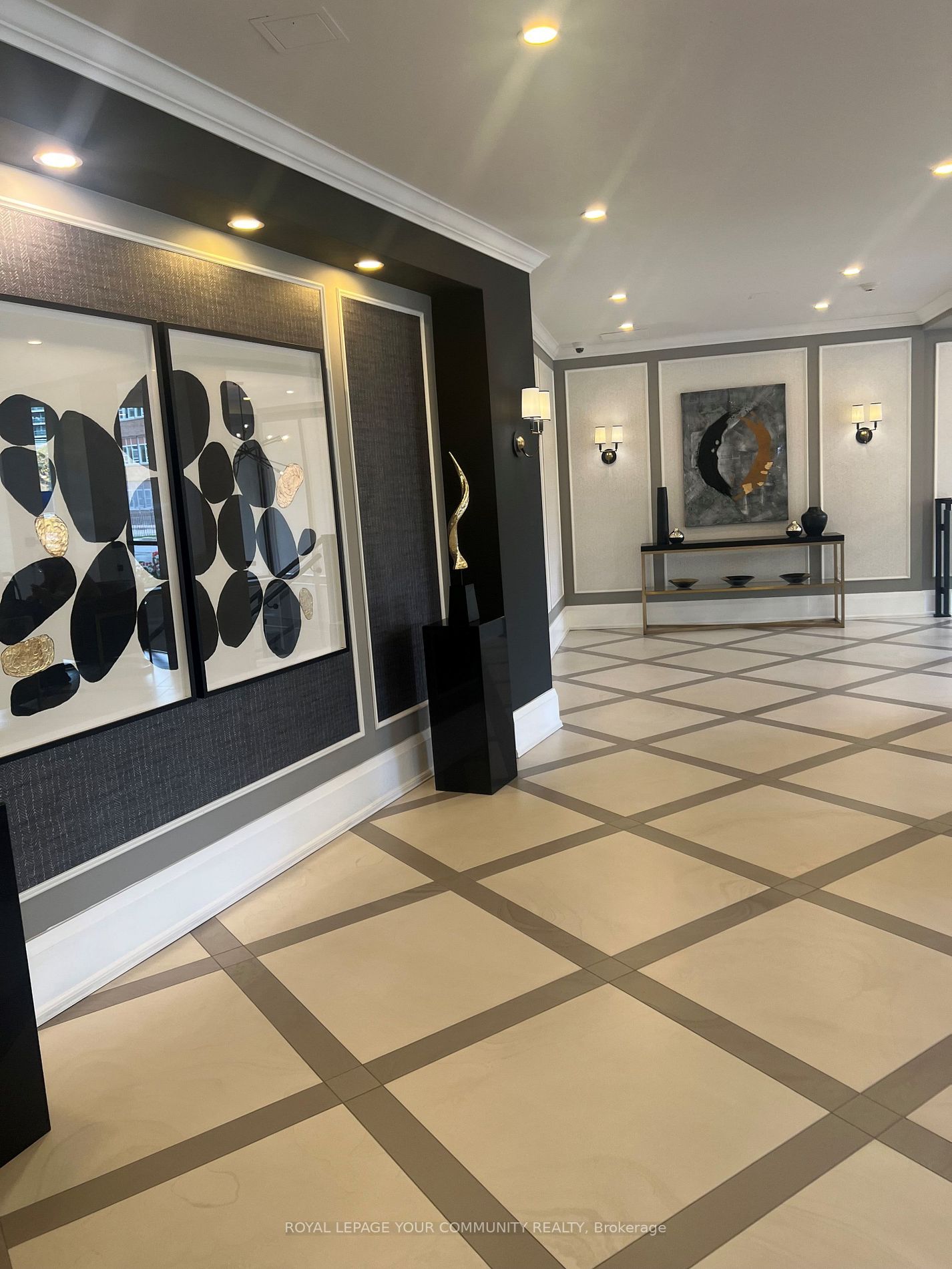 5444 Yonge St, #205A