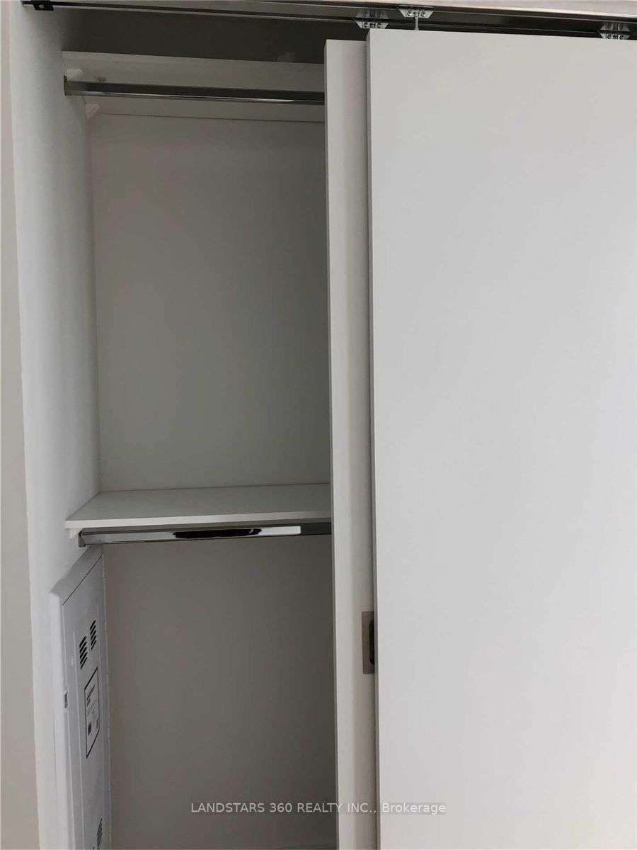 215 Queen St W, #2408