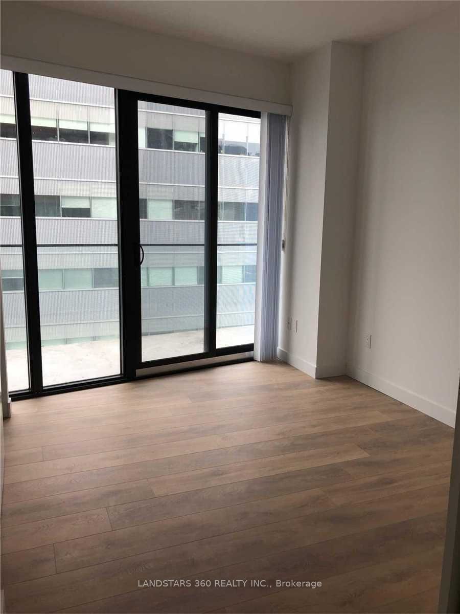 215 Queen St W, #2408