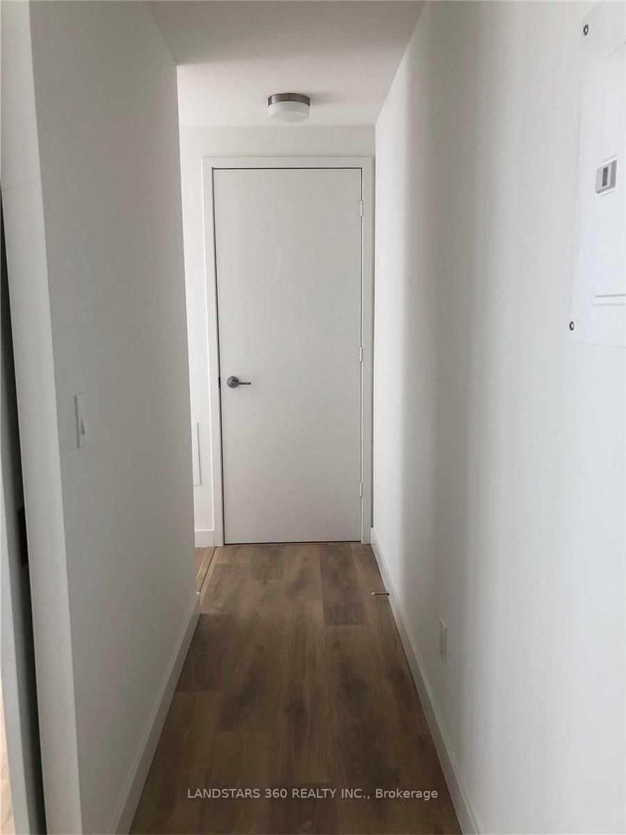 215 Queen St W, #2408