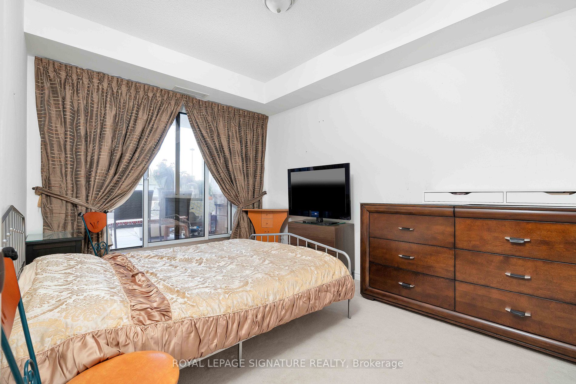 133 Wynford Dr, #205