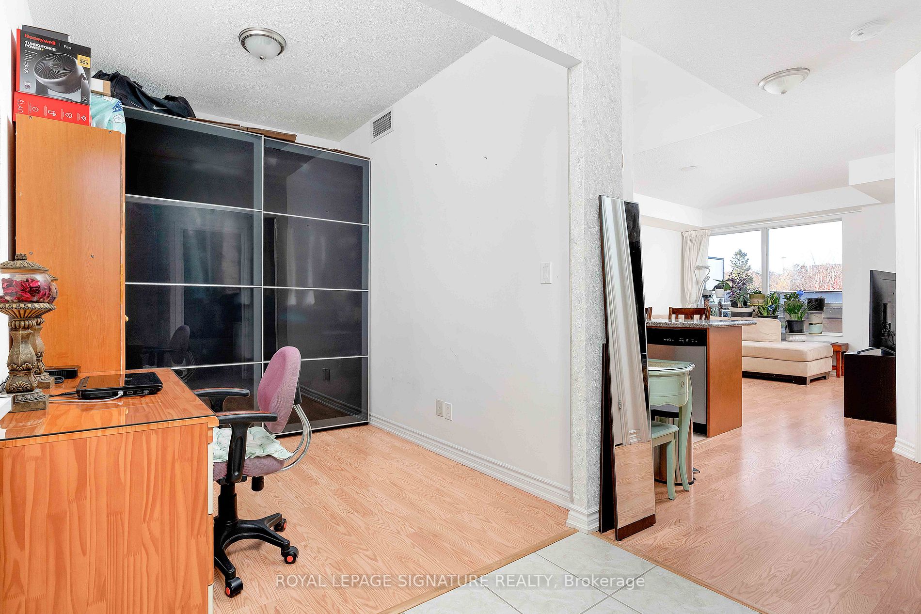 133 Wynford Dr, #205