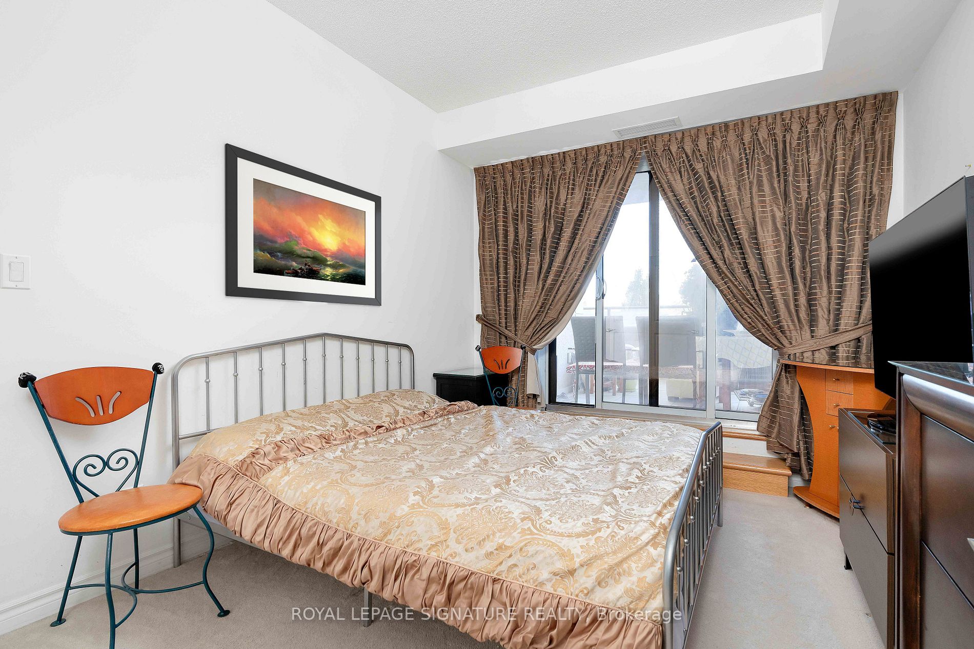 133 Wynford Dr, #205
