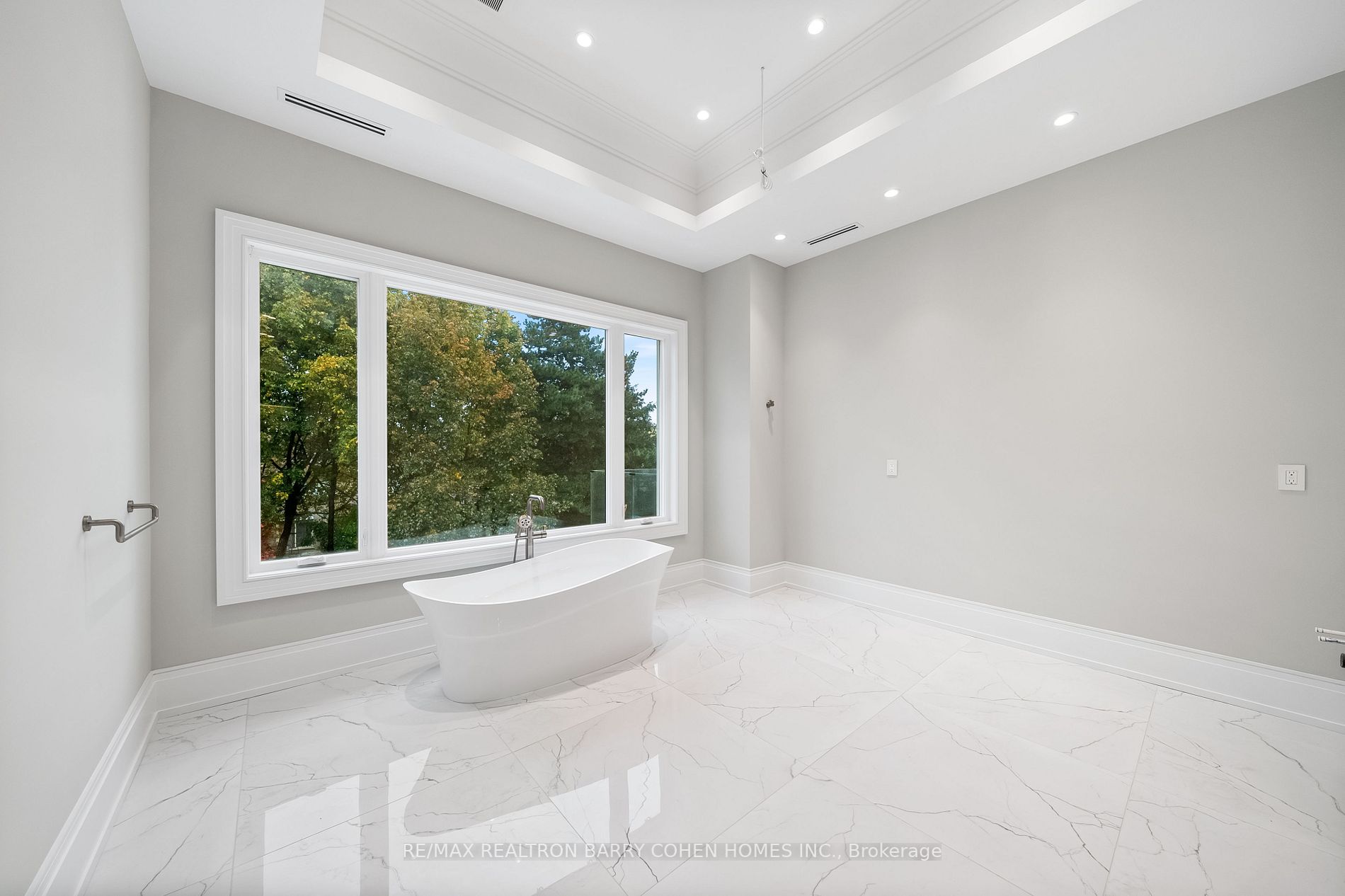 27 Dempsey Cres