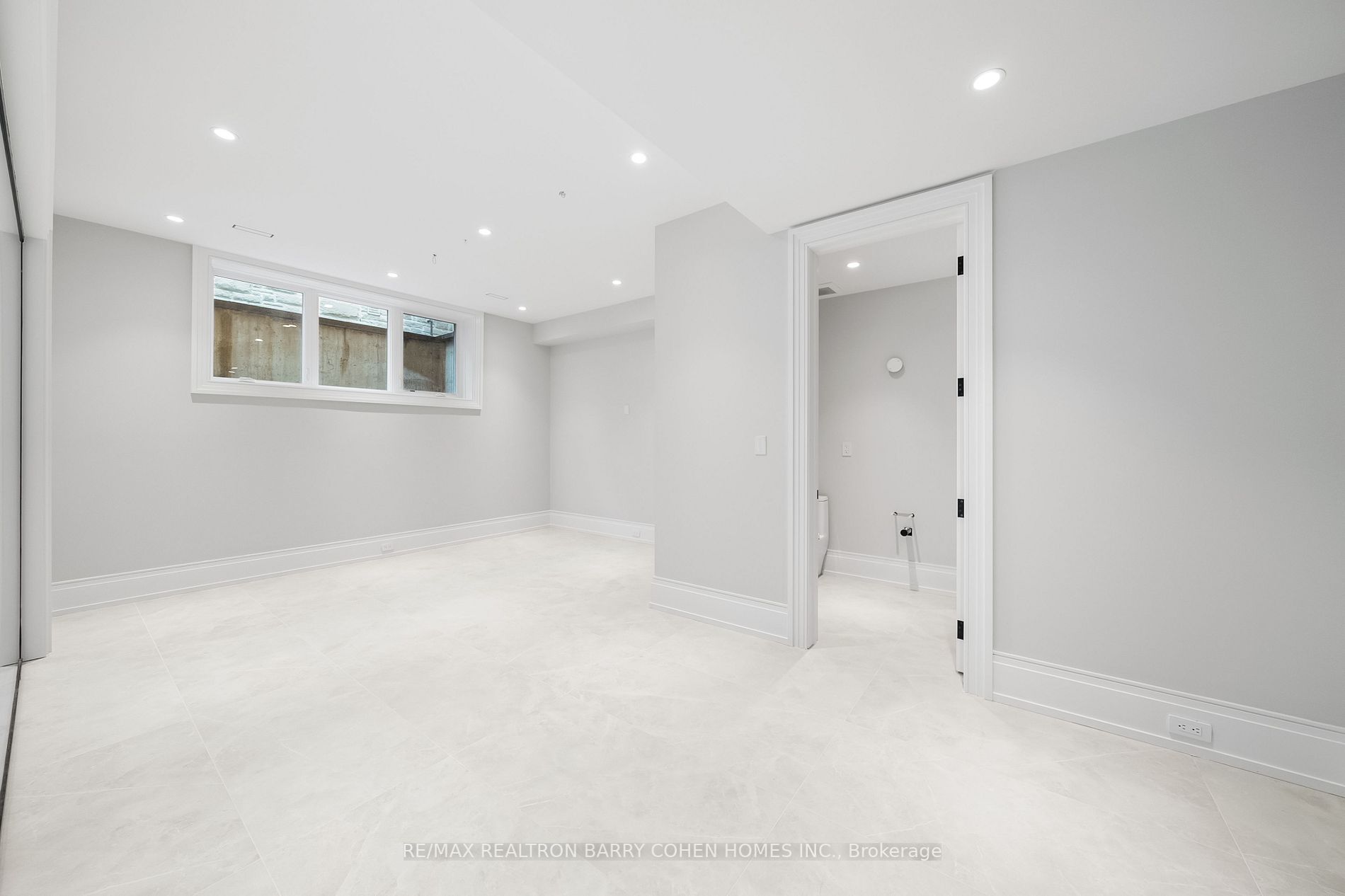 27 Dempsey Cres