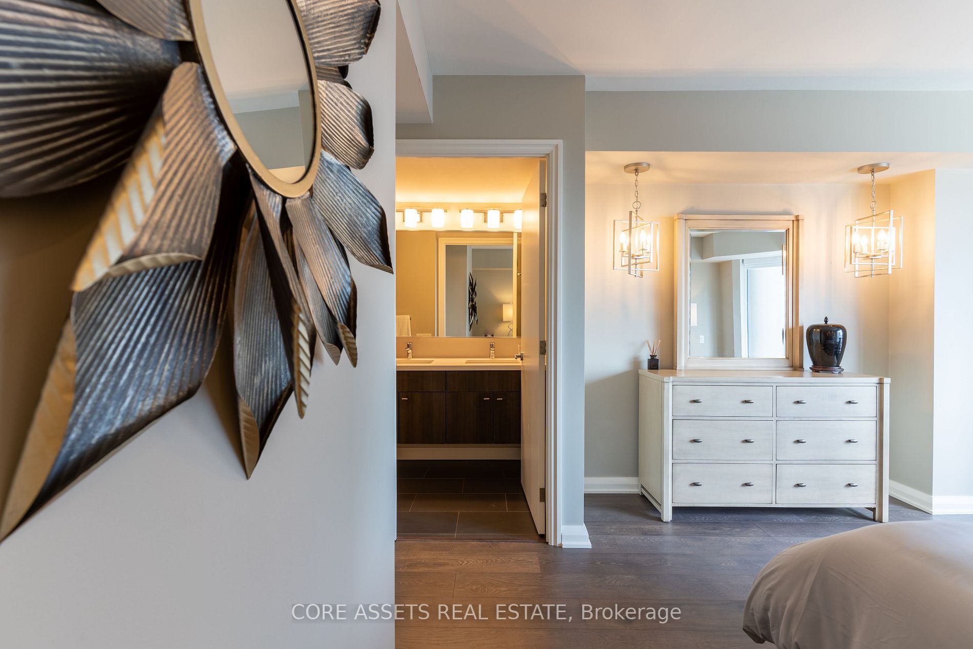 155 Yorkville Ave, #2713