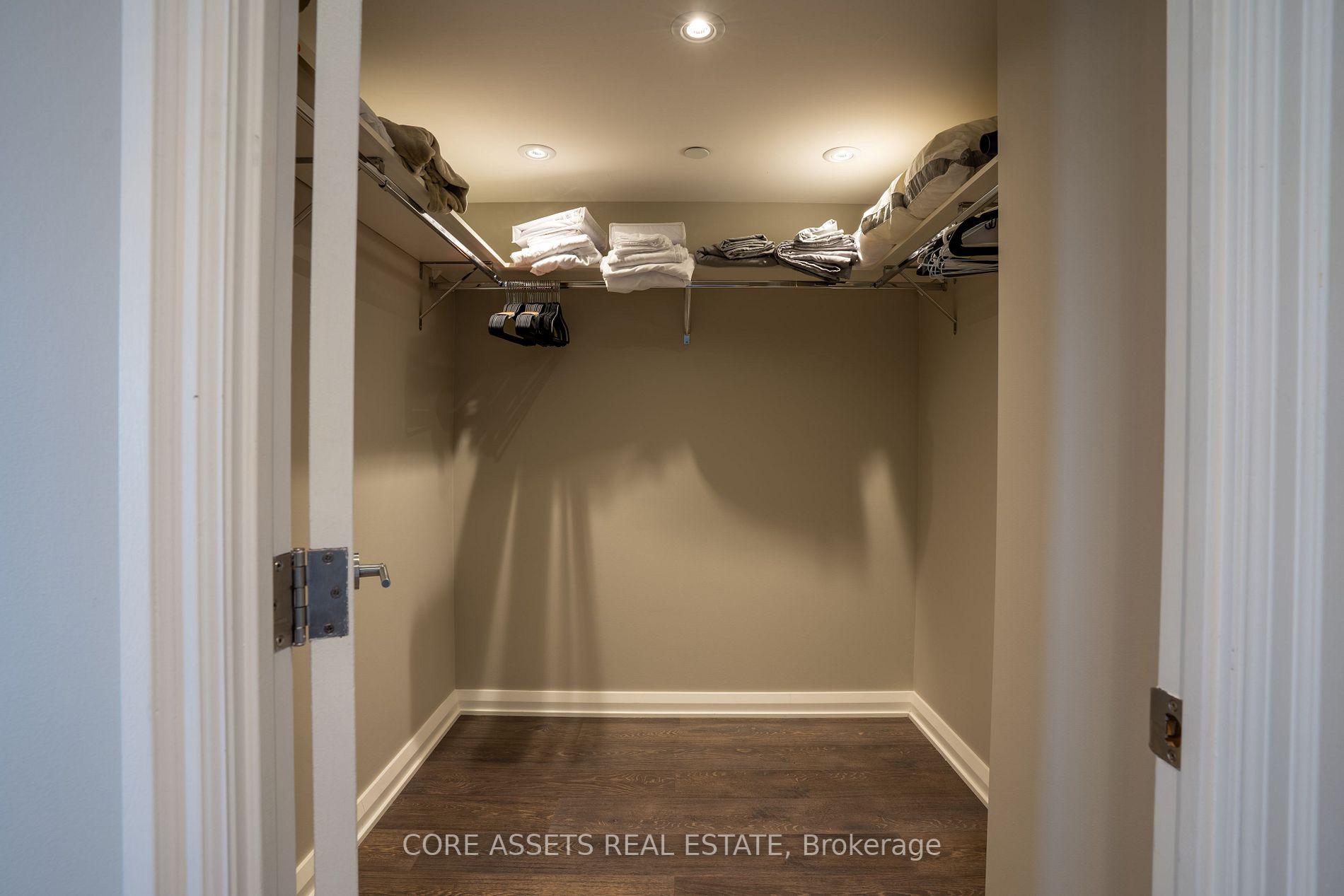 155 Yorkville Ave, #2713