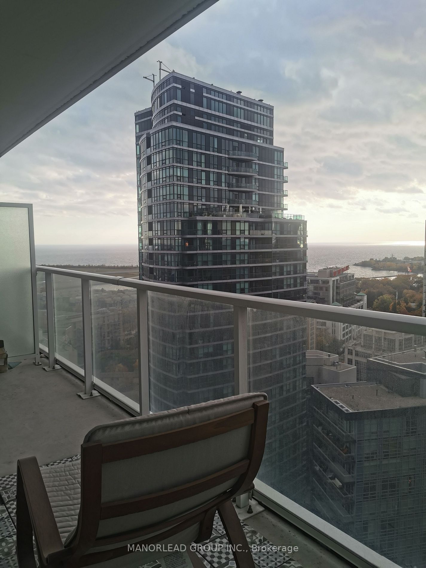 19 Bathurst St, #2802