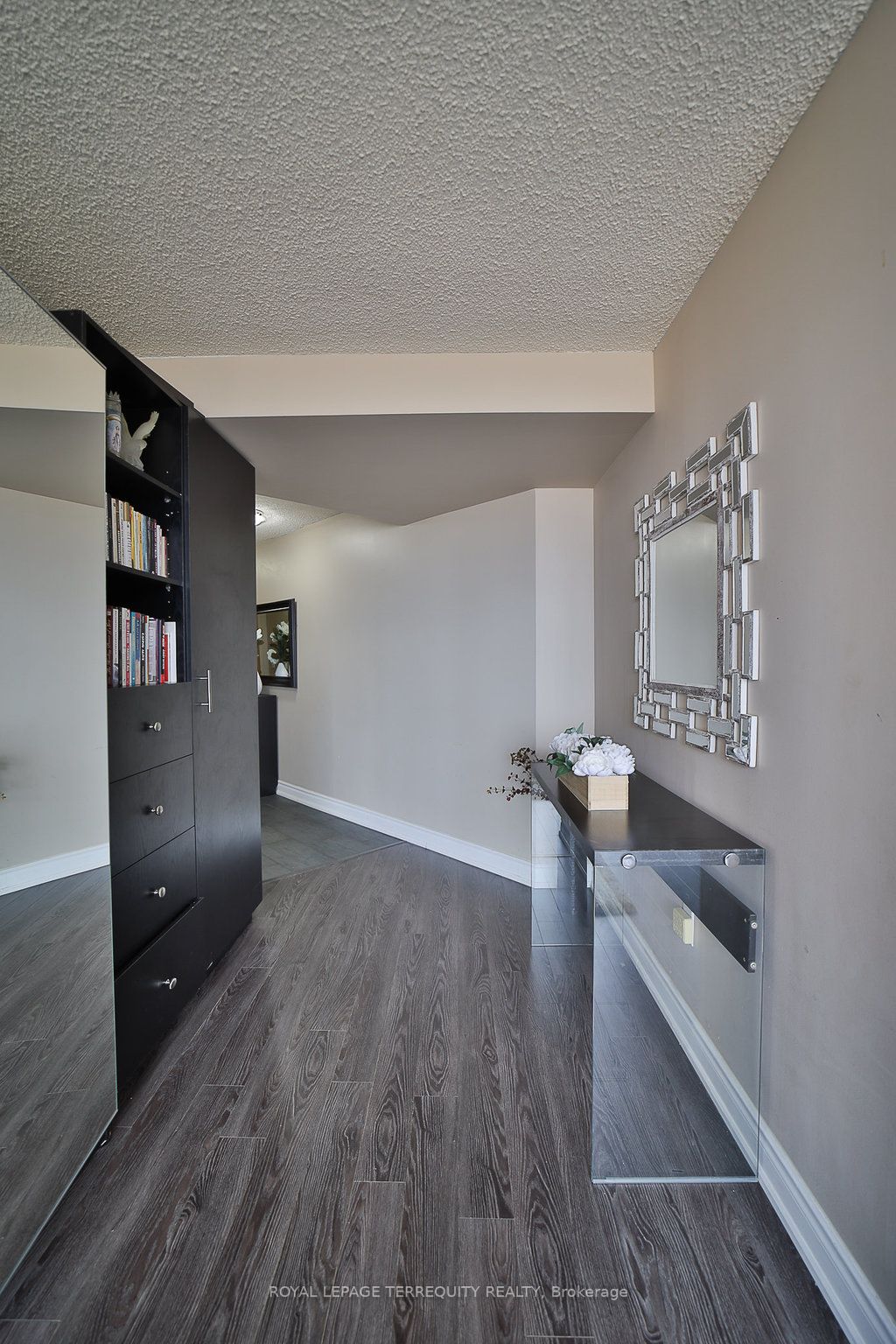 7 Concorde Pl, #2709