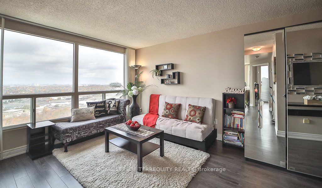 7 Concorde Pl, #2709