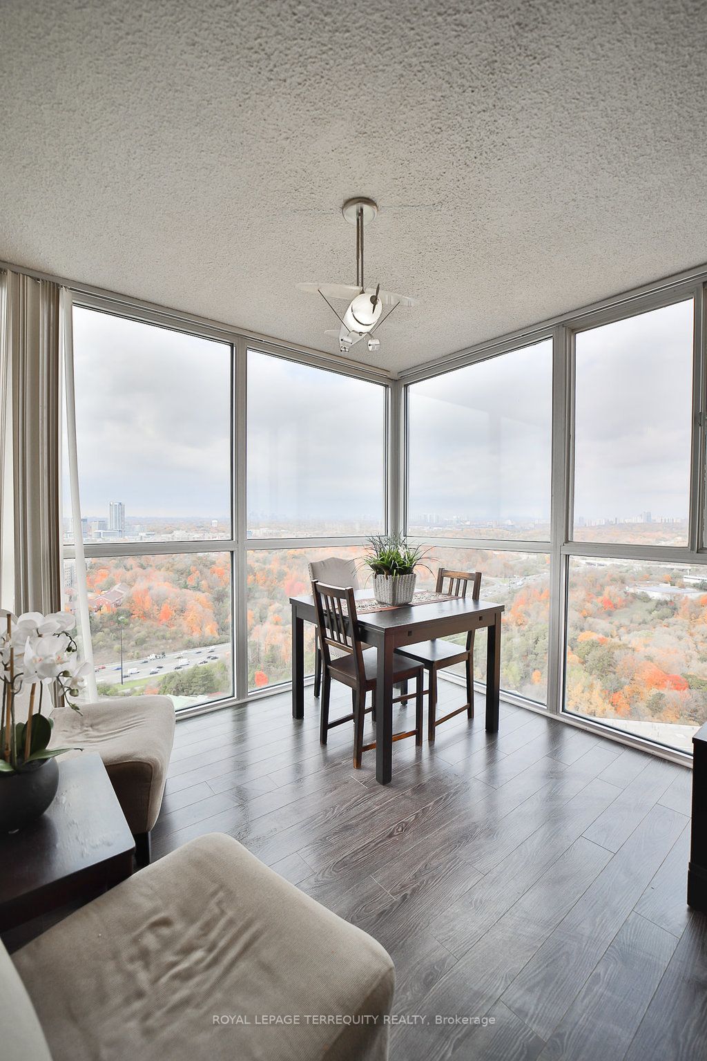 7 Concorde Pl, #2709