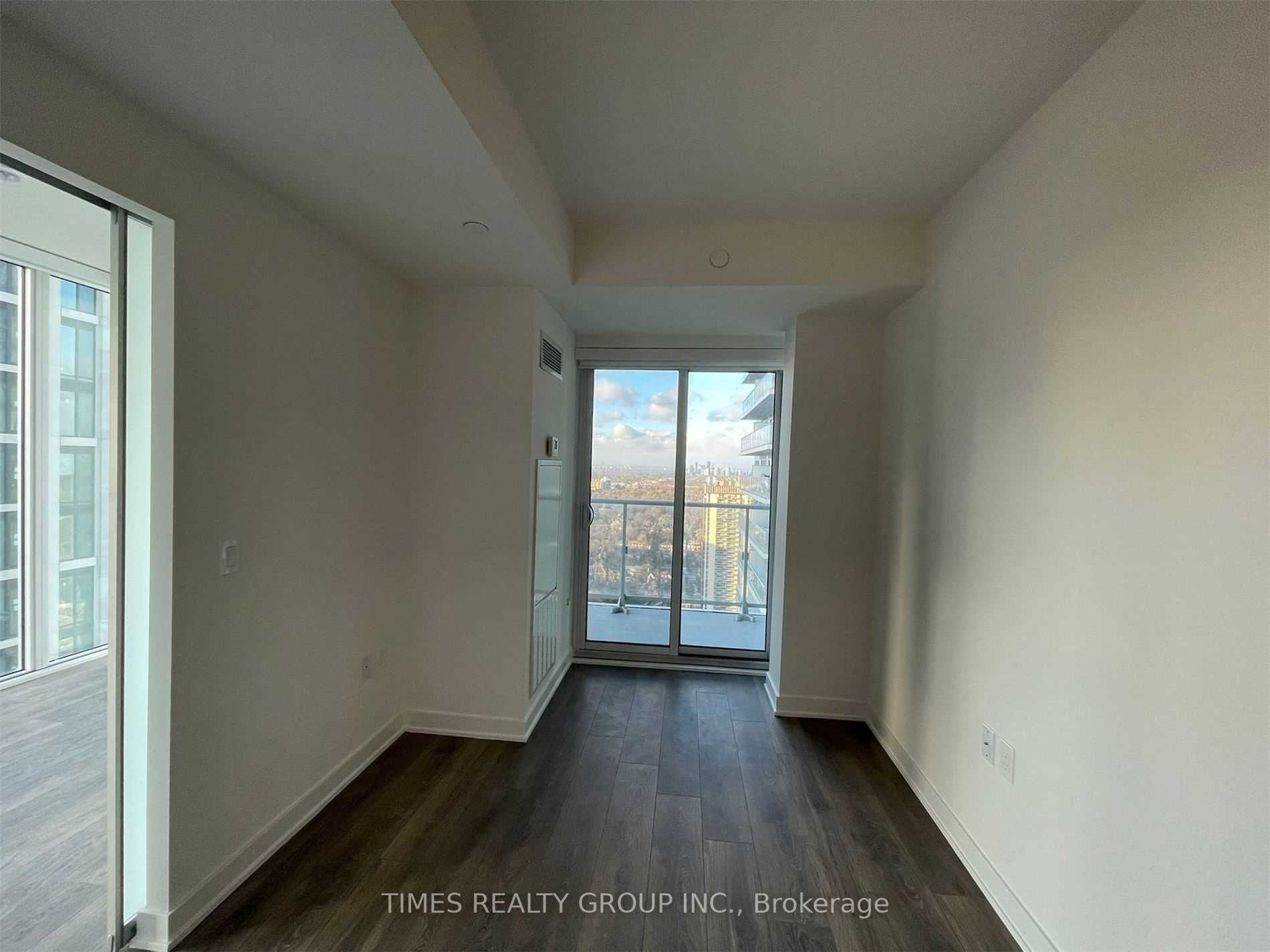 195 Redpath Ave, #3212 St