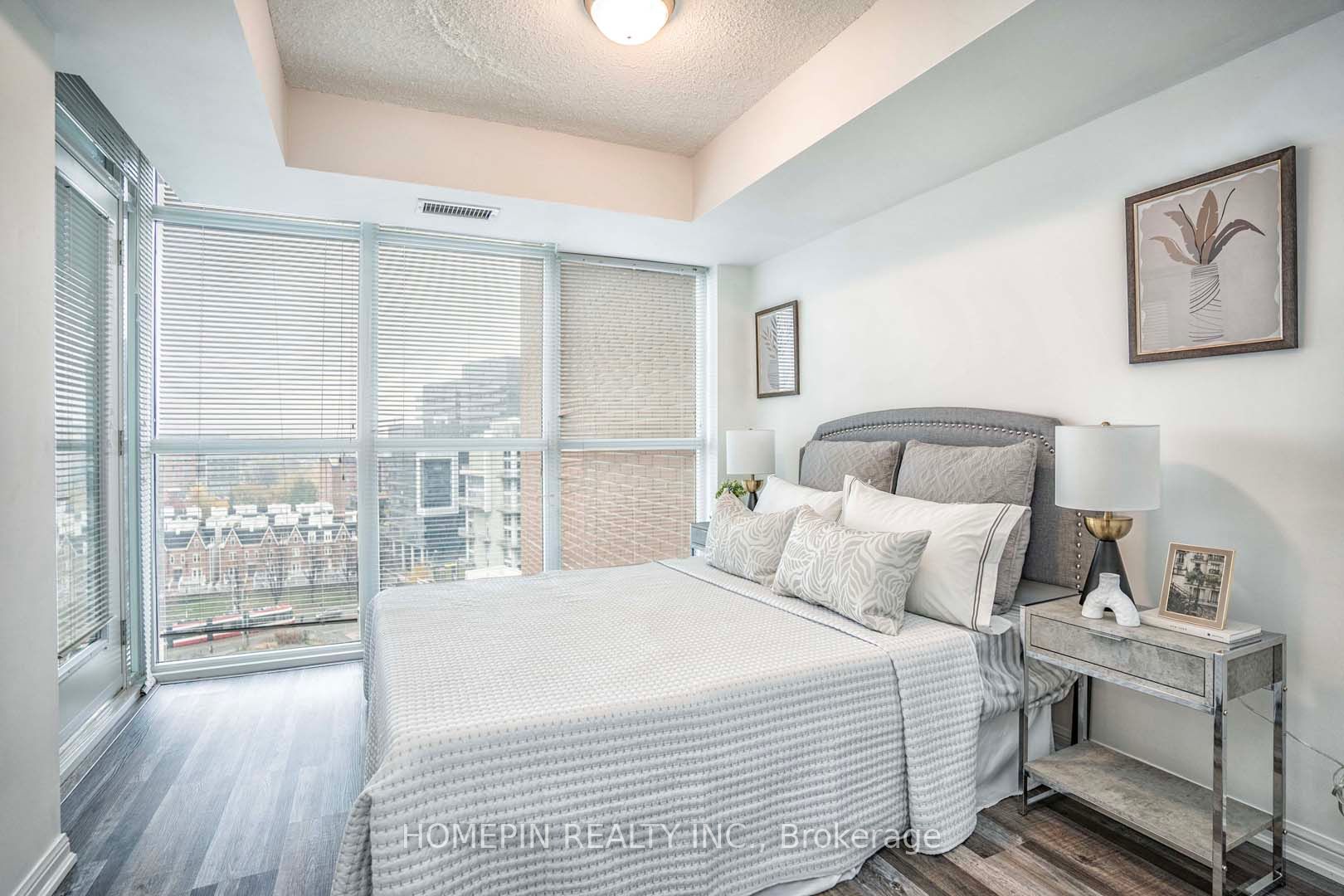 125 Western Battery Rd W, #1101