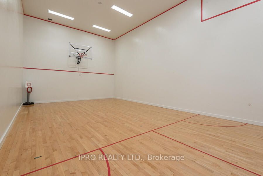 10 Yonge St, #1404