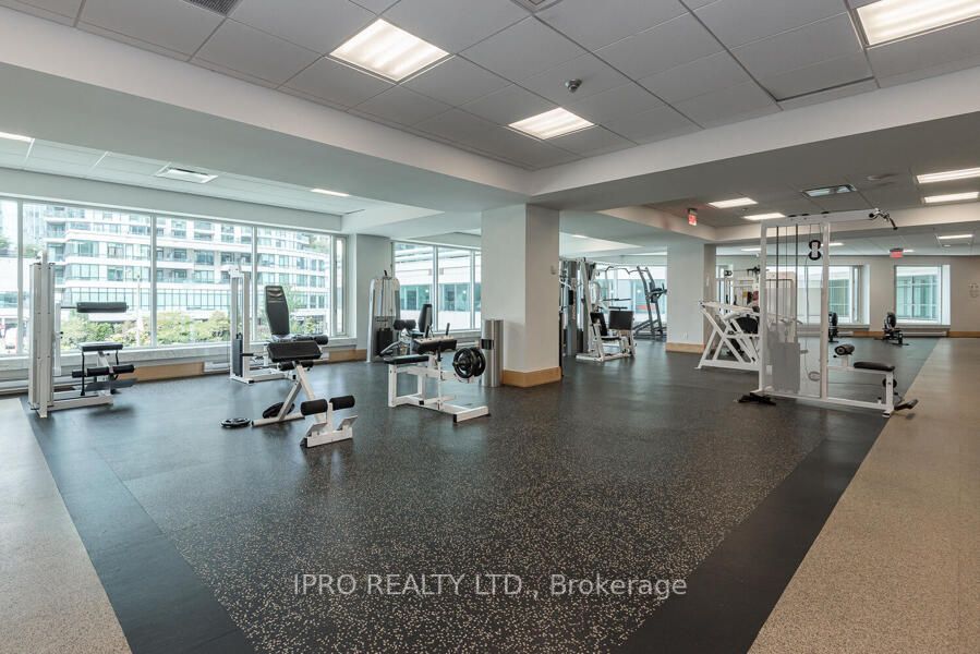 10 Yonge St, #1404