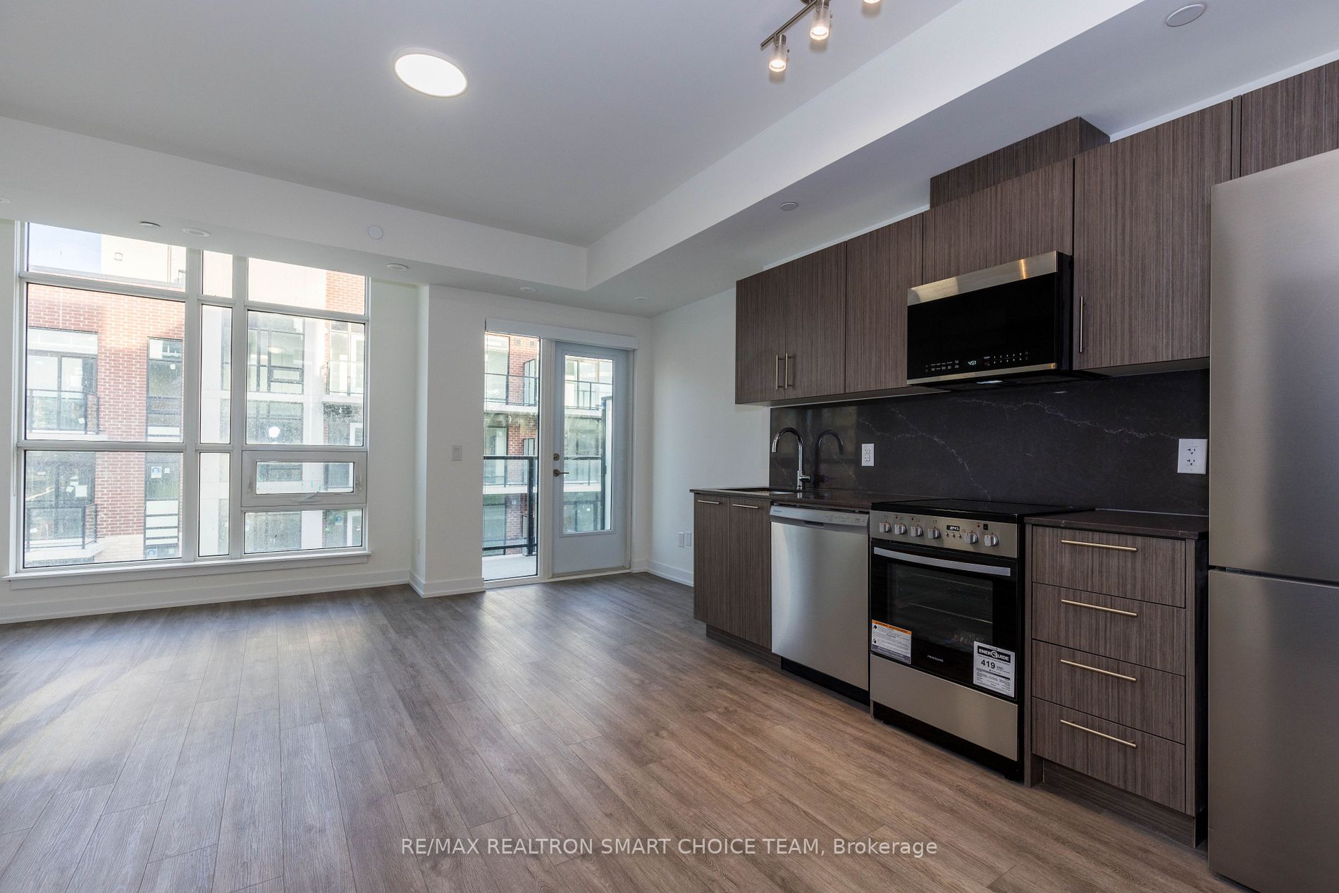 871 Sheppard Ave W, #41