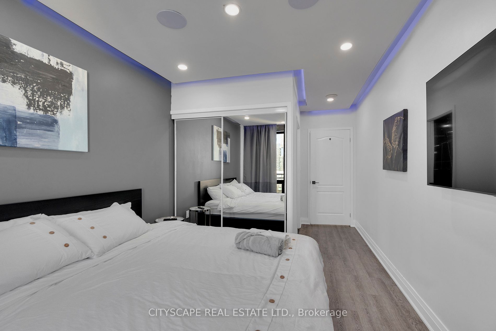 3 Navy Wharf Court N, #2308