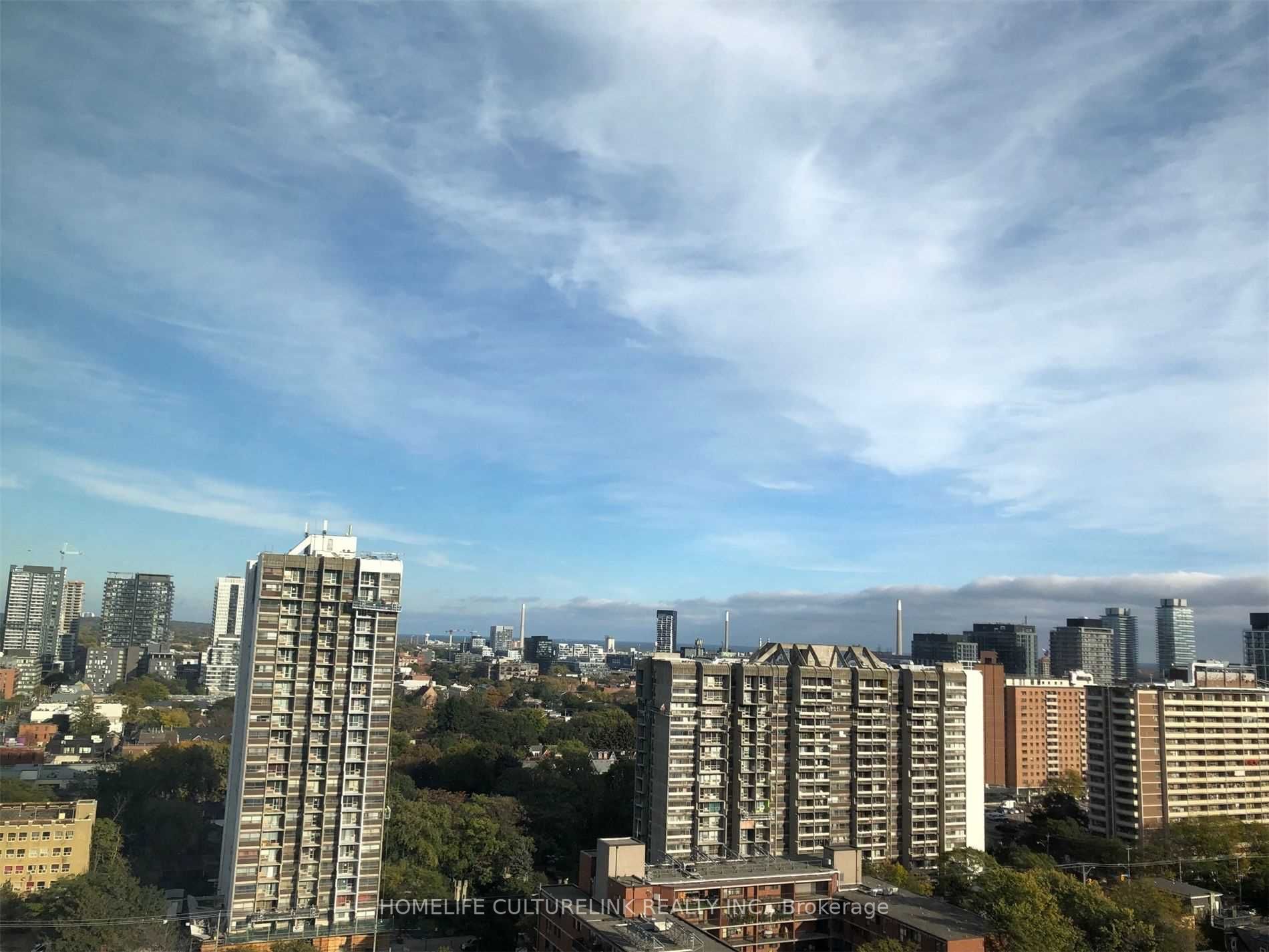 219 Dundas St E, #2102