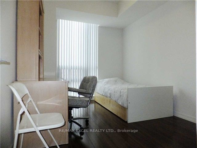 62 Forest Manor Rd, #611