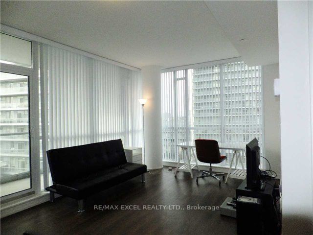 62 Forest Manor Rd, #611