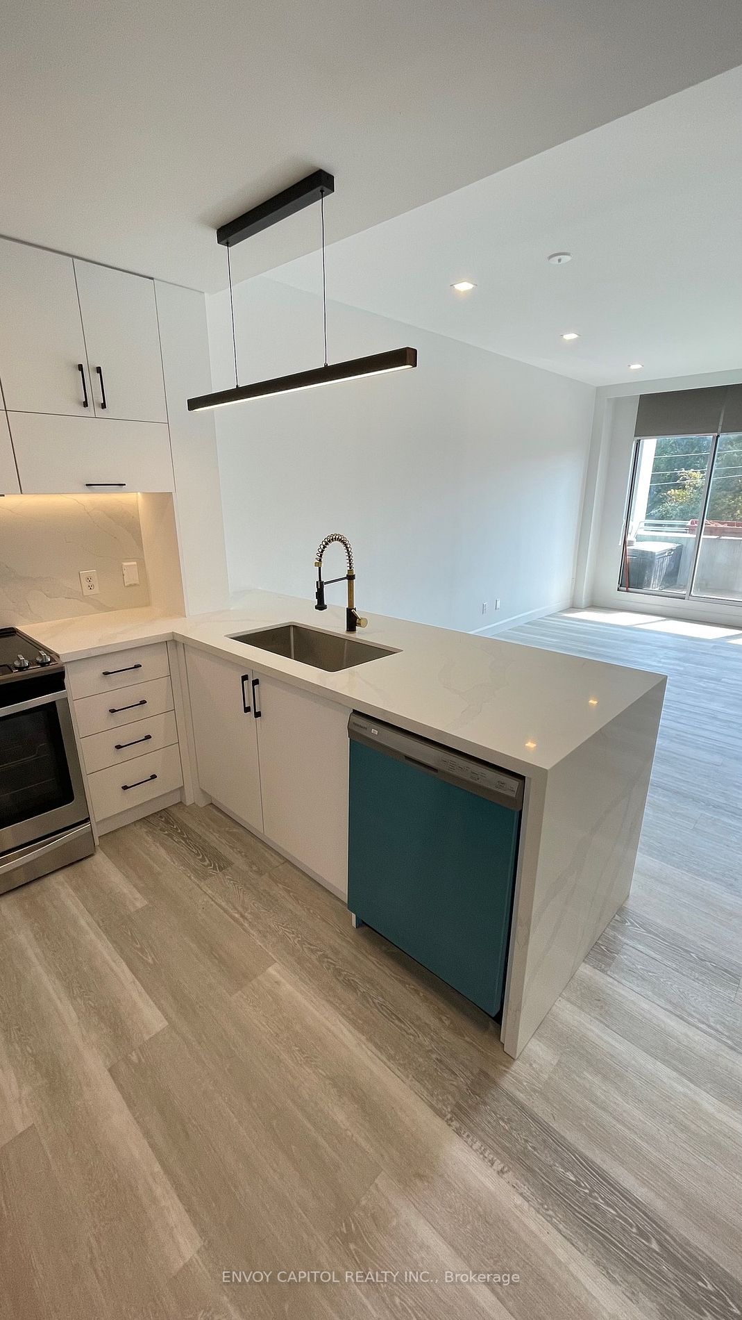 600 Eglinton Ave E, #311