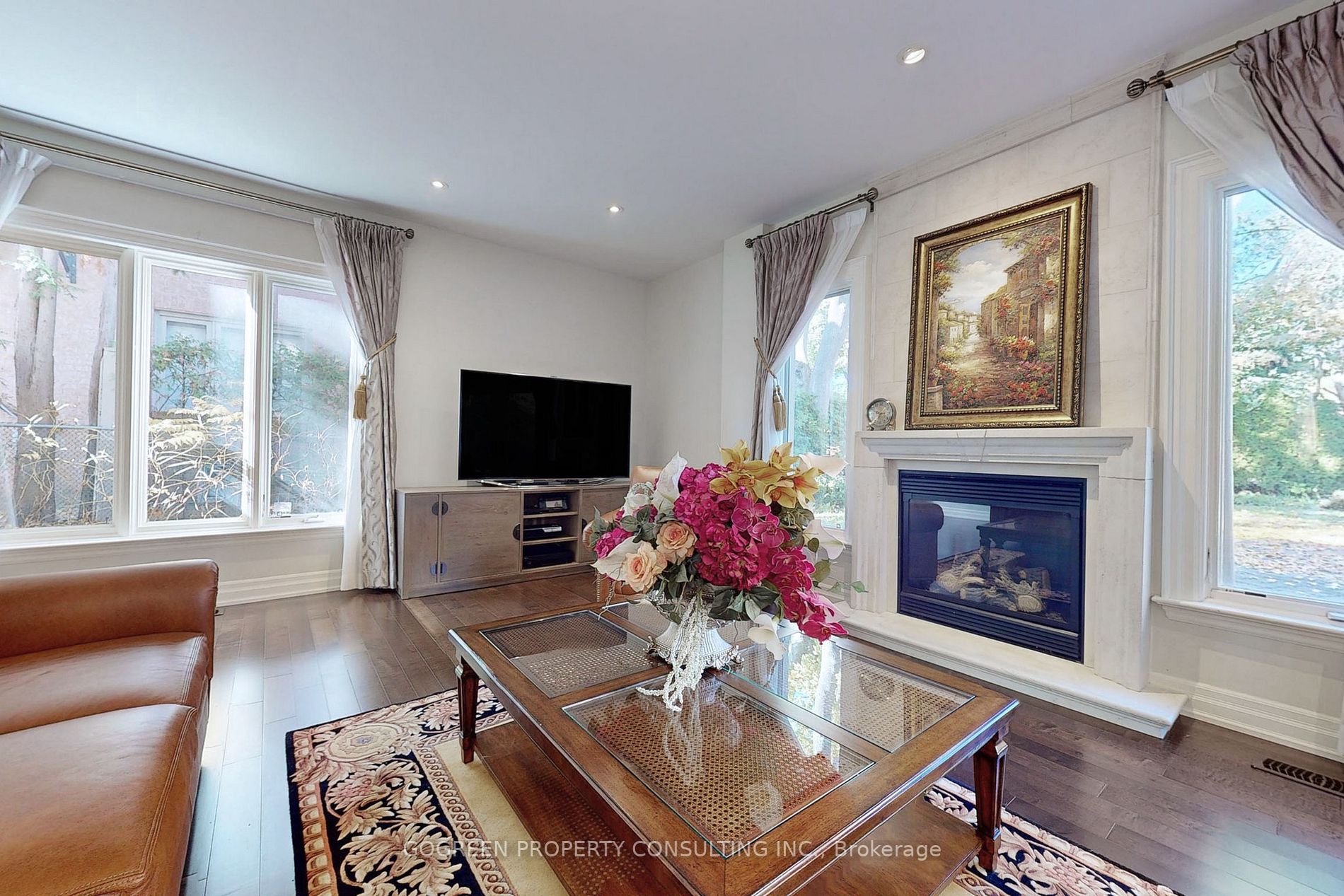 54 Berkindale Dr