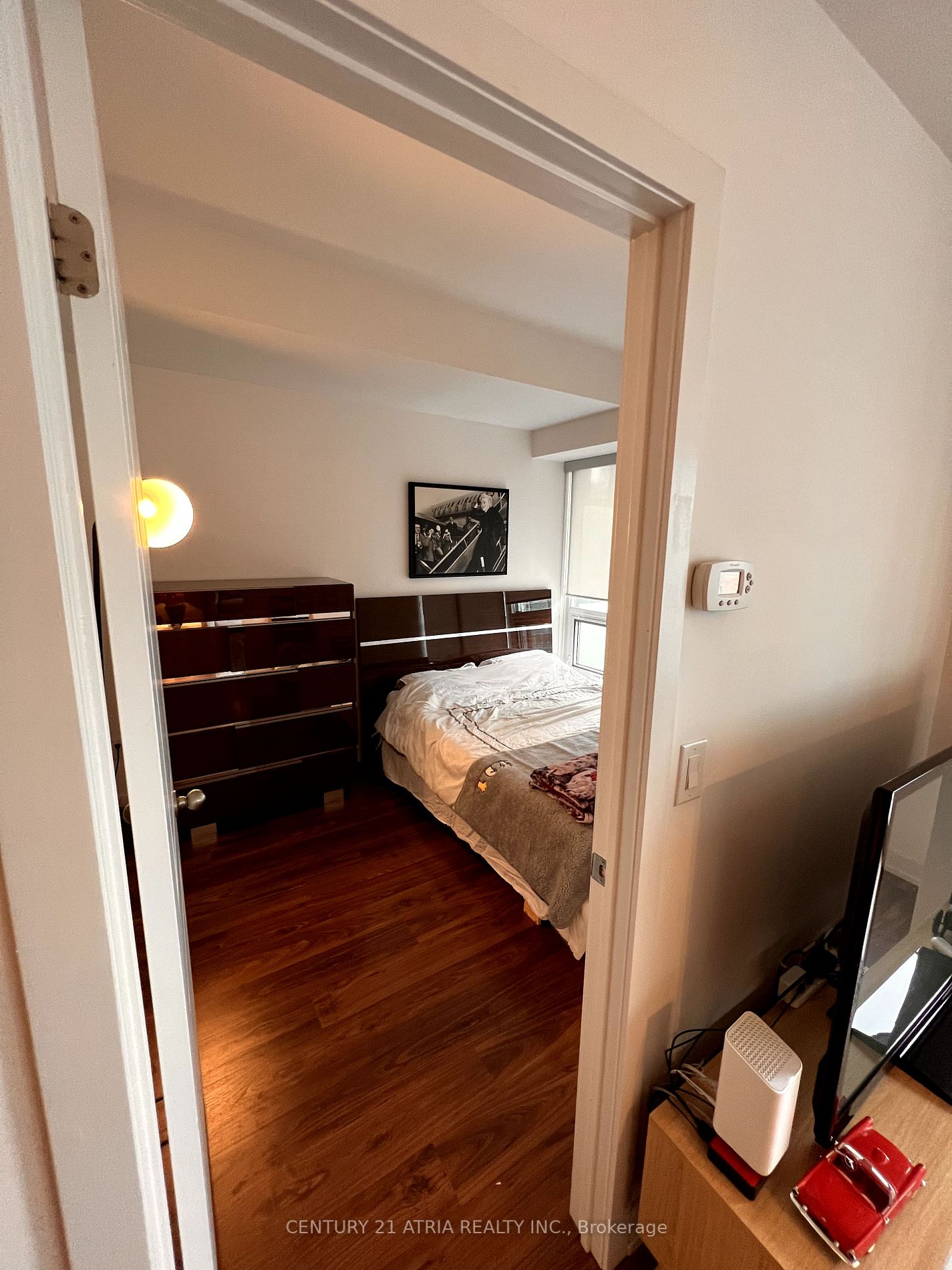 105 George St, #712