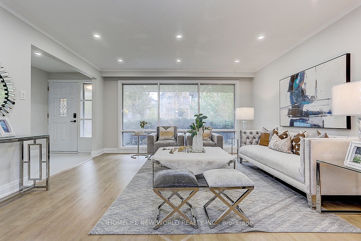 8 Tobruk Crescent