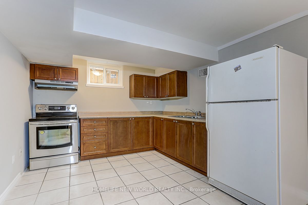 8 Tobruk Crescent