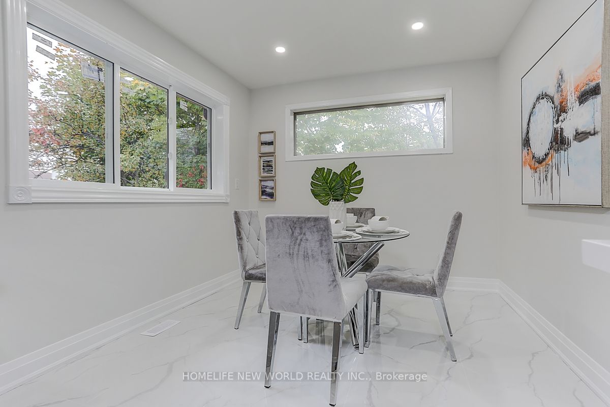 8 Tobruk Crescent