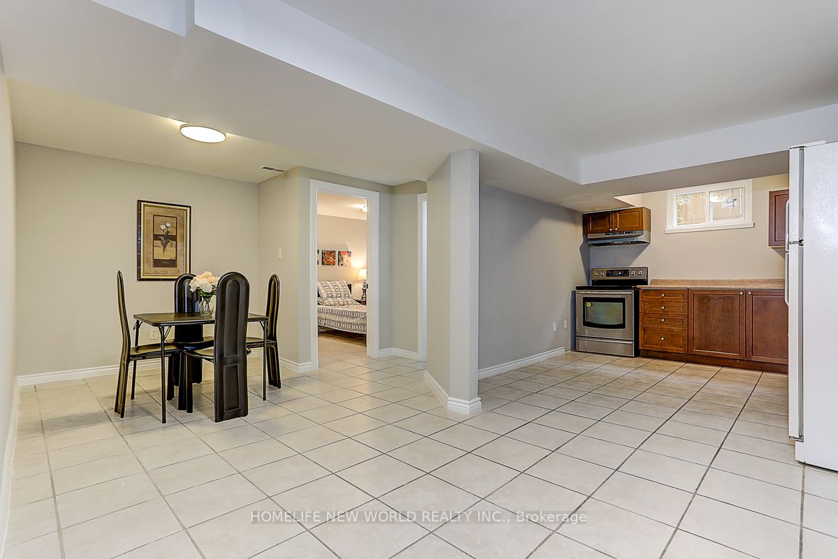 8 Tobruk Crescent