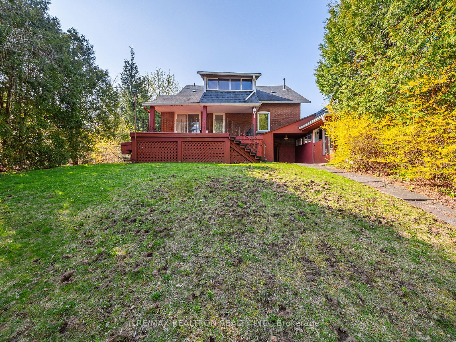 178 Blythwood Rd