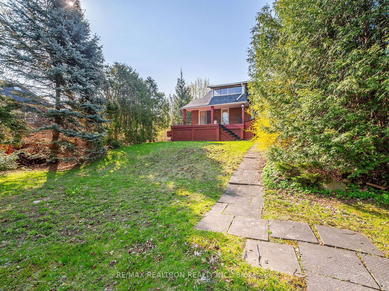 178 Blythwood Rd