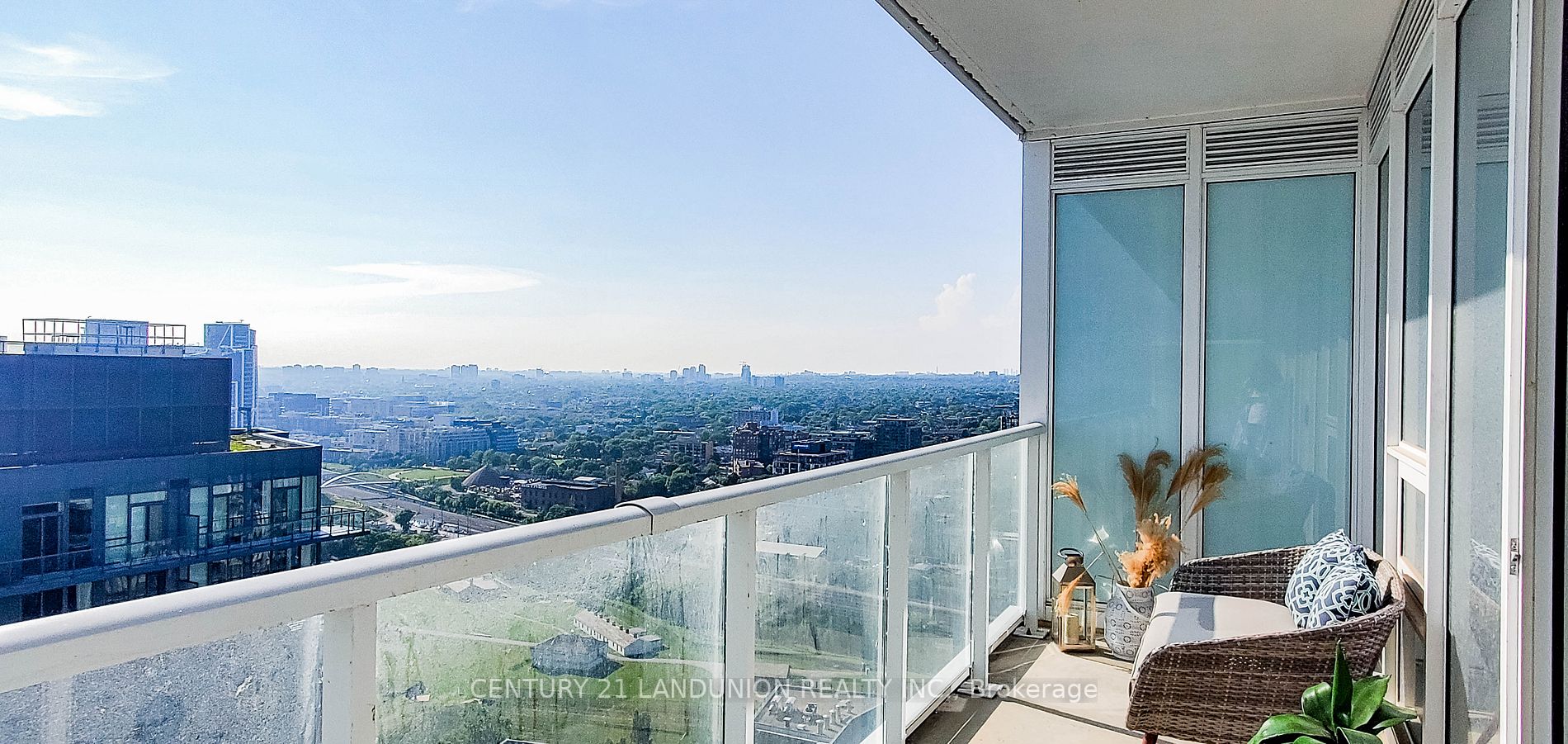 19 Bathurst St, #3702