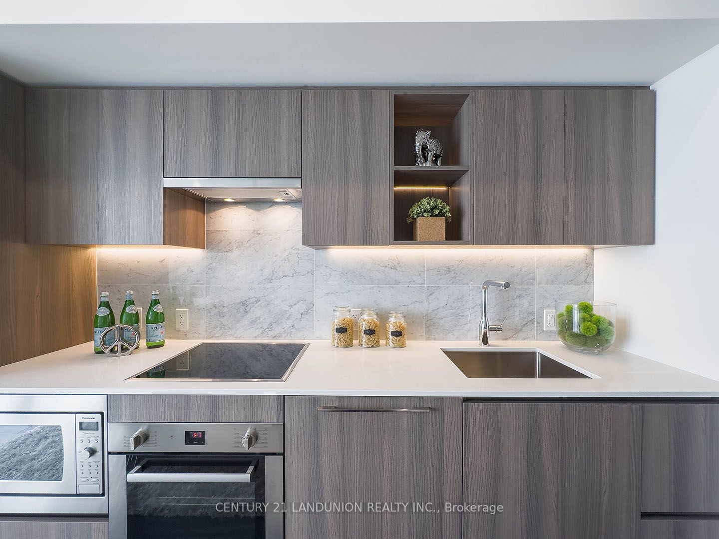 19 Bathurst St, #3702