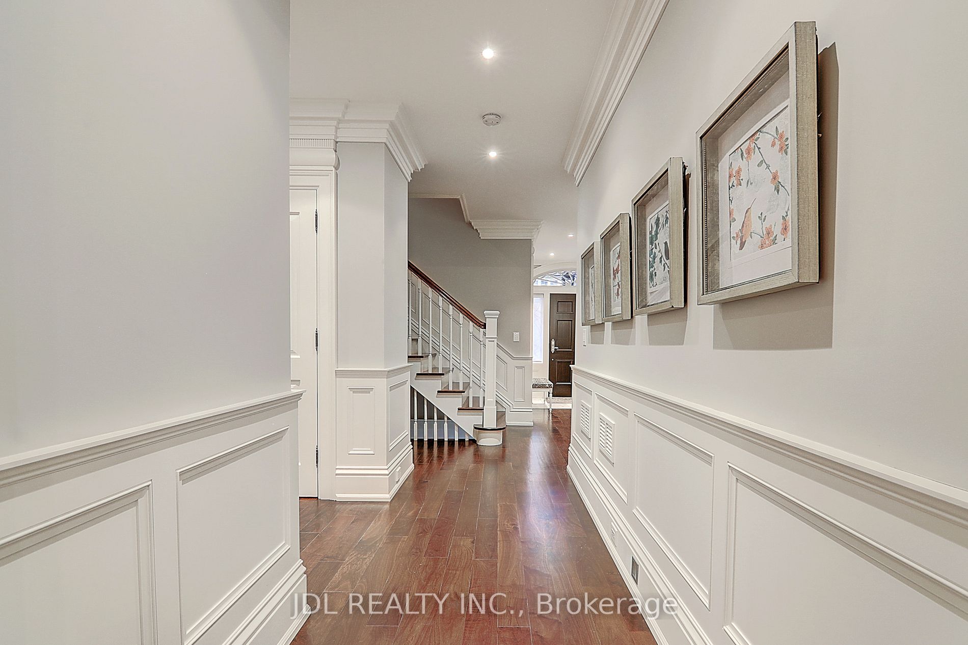 15 Castle Frank Cres