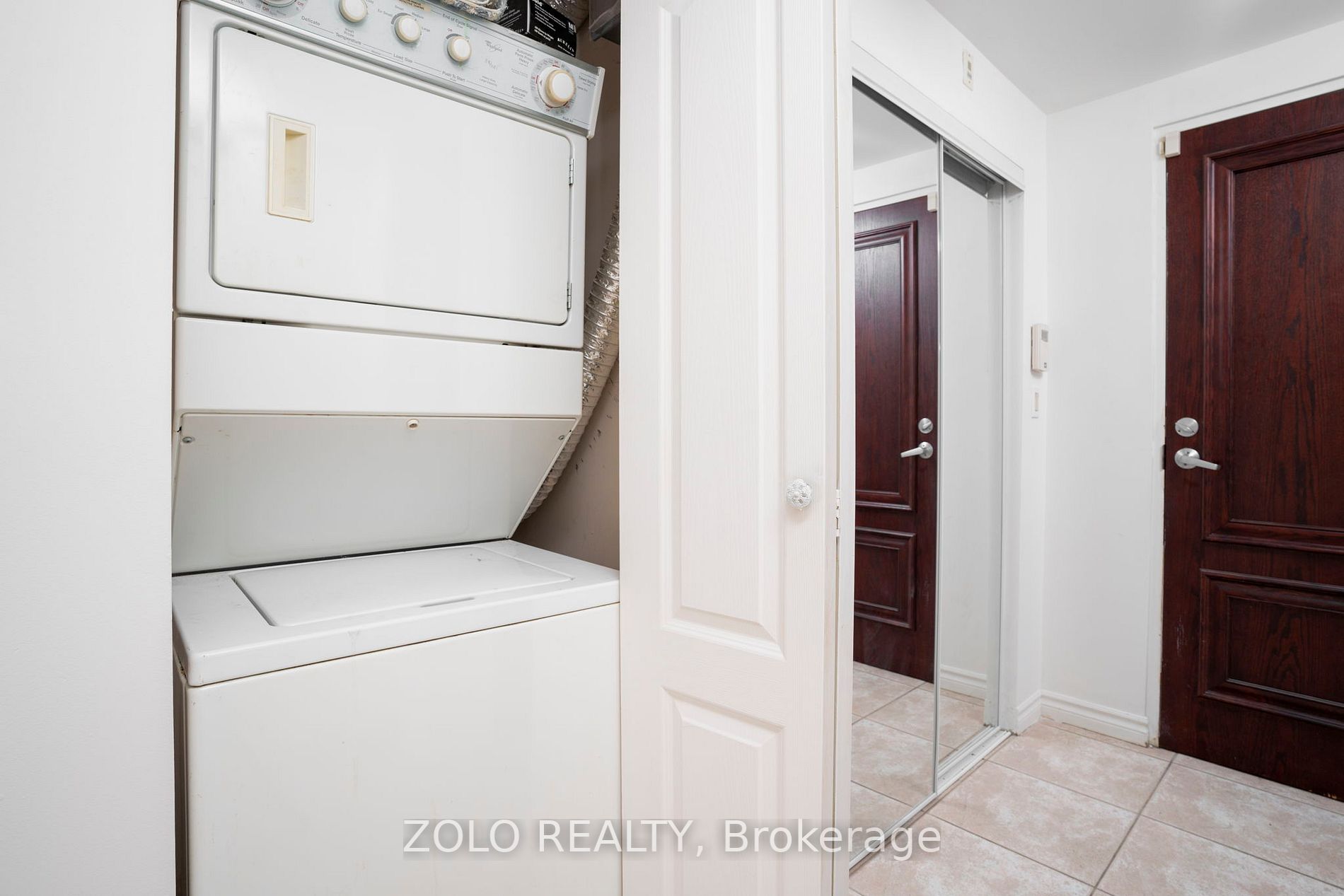 9 Greenbriar Rd, #201