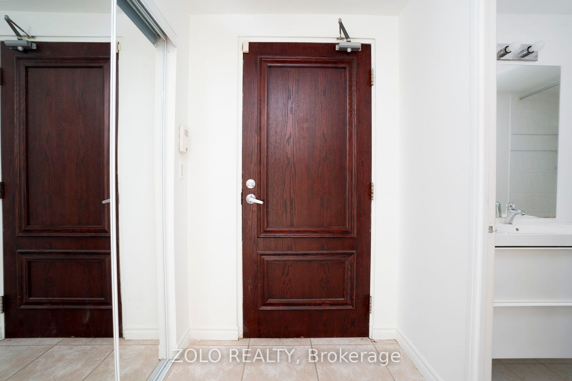 9 Greenbriar Rd, #201