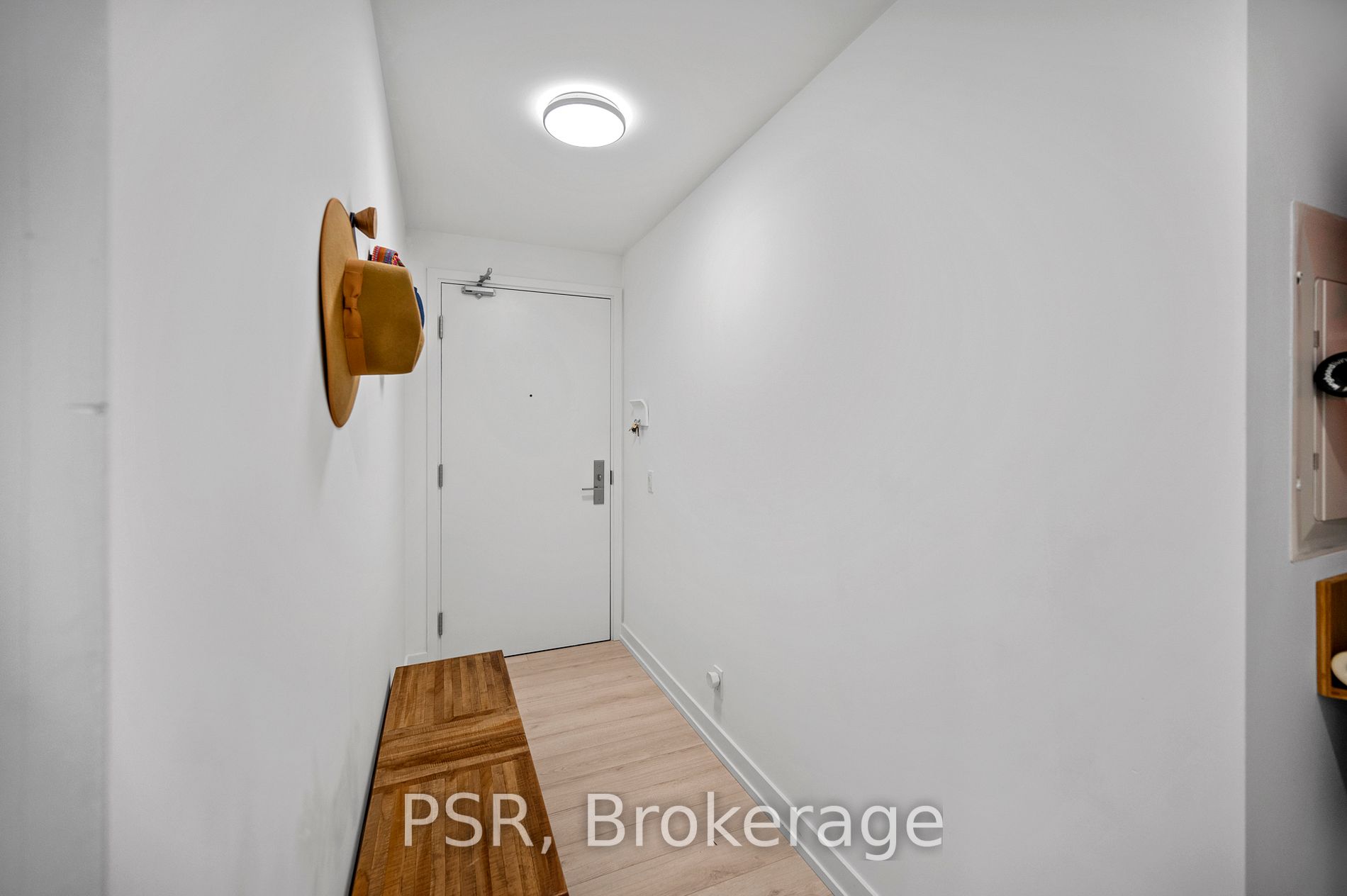 33 Helendale Ave N, #3101